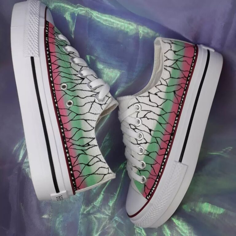 Zapatillas Diseño Kimono Shinobu Kimetsu no Yaiba - Imagen 4