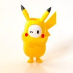 Porta lápices Fall Guys Pikachu